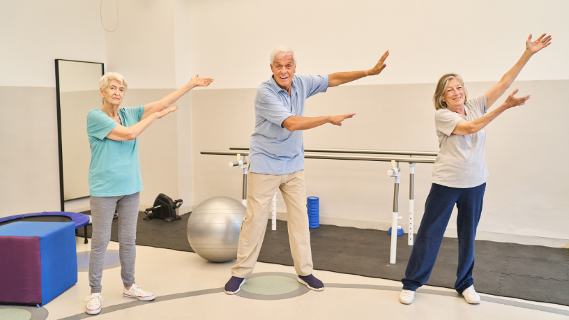 Programas de atividade física para idosos reduzem doenças crônicas e ampliam autonomia, reforçando o compromisso do Sindnapi – Sindicato Nacional dos Aposentados, Pensionistas e Idosos com saúde e longevidade ativa.